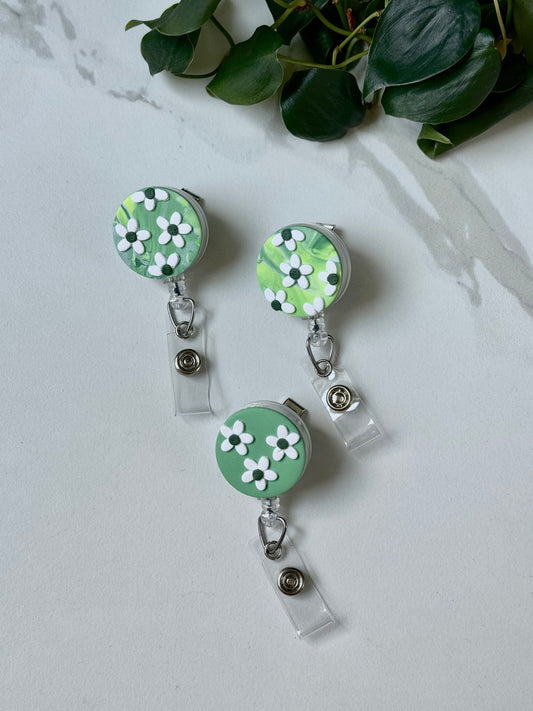 Green Daisy Badge Reel