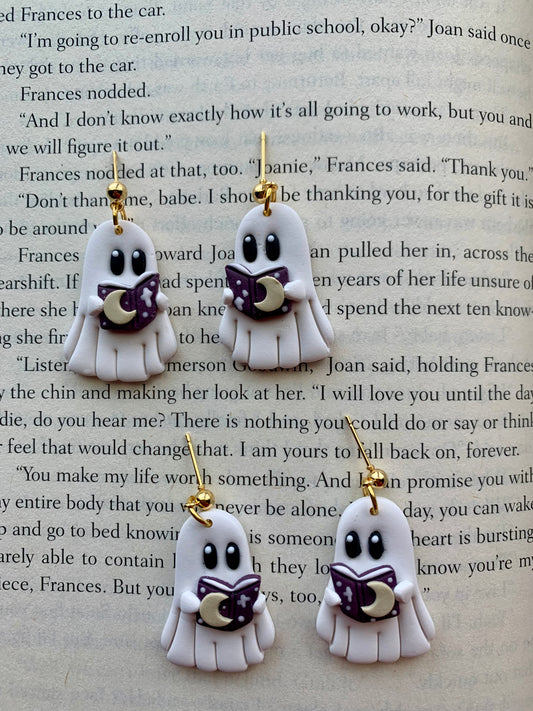 Ghosts Reading