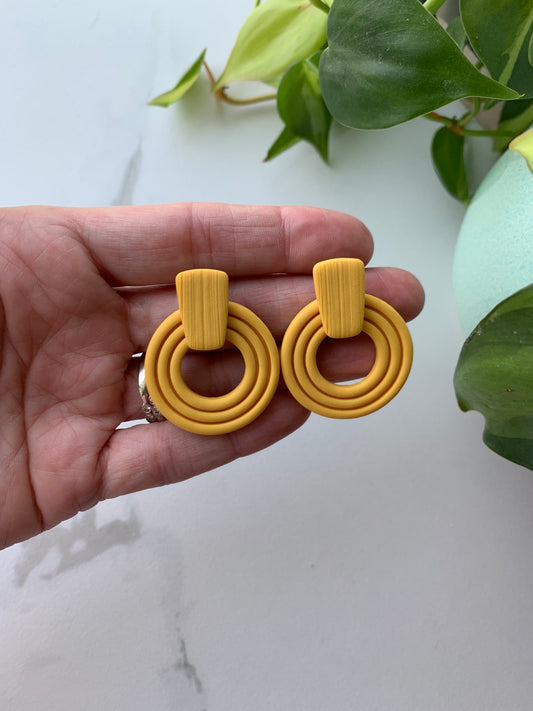 Kelsey Earrings - yellow