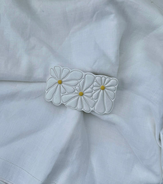 Large Daisy Barrette