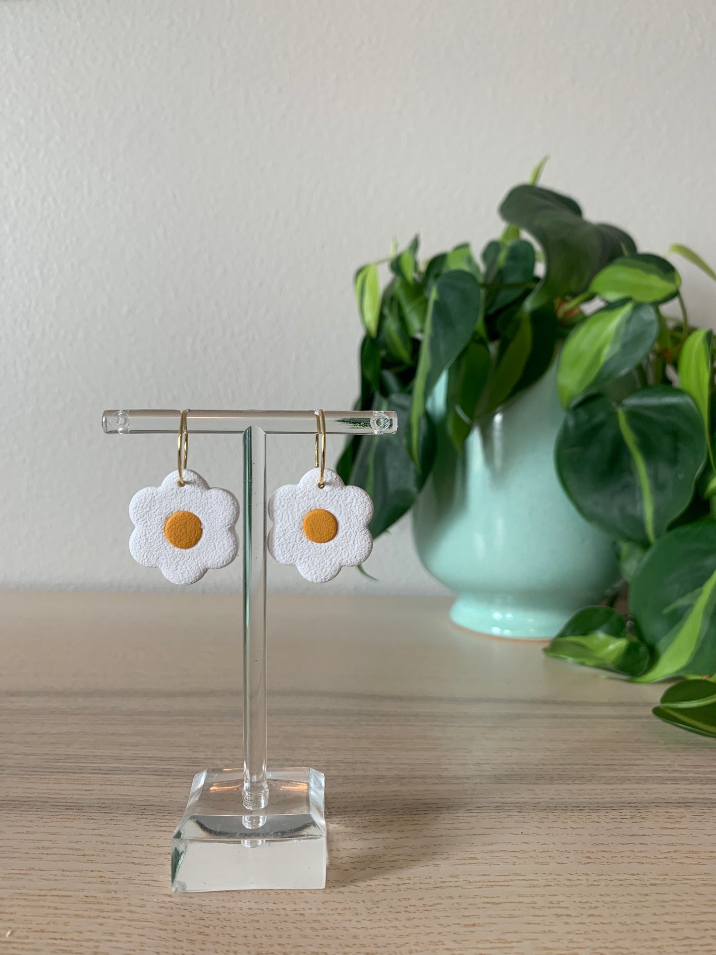 Daisy Earrings (Multiple Sizes)